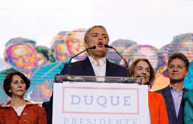 Artículos, fotos, videos, análisis y opinión sobre presidente ivan duque. Maioria Dos Colombianos Desaprova Gestao De Ivan Duque Exame