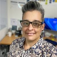 Kim Brady's Instagram, Twitter & Facebook