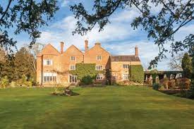 Search for planning applications, appeals and enforcements by keyword, application reference, postcode or by a single line of an address. Inside The Eight Bedroomed Rightmove Mansion With Three Garages And A Swimming Pool Leicestershire Live