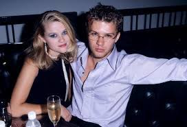 In 1997, phillippe met actress reese witherspoon at a party for her 21st birthday. Reese Witherspoon And Ryan Phillippe Both Say This Is The Reason Their Marriage Ended Instyle