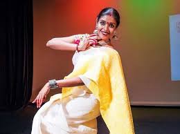 Once the 50 votes are cast, click the submit icon. Bigg Boss Malayalam 3 Bigg Boss Malayalam 3 Contestant Sandhya Manoj Here S All About The Odissi Dancer And Yoga Exponent Times Of India
