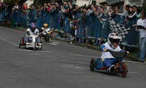 Encuentra todos los anuncios de masajistas, osteópatas y fisioterapeutas baratos en valencia. La Carrera De Coches De Madera Un Festival De Adrenalina Y Cultura Popular Que Cumplio 45 Anos En La Agenda De Fiestas De Quito El Universo