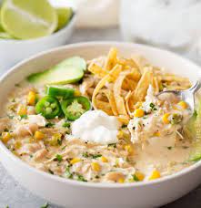 This Crockpot White Chicken Chili Is Easy To Make And Has Just The Right Amount Of Spice To White Chicken Chili Slow Cooker Creamy White Chicken Chili Recipes