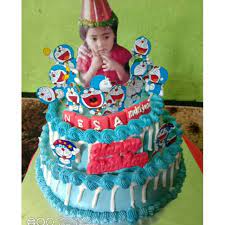 Kami bisa membuat kue ulang tahun doraemon 2 tingkat, 3 tingkat, atau yang sederhana dengan 1 tingkat saja ; Gambar Kue Ulang Tahun Doraemon 2 Tingkat Gambar Ngetrend Dan Viral