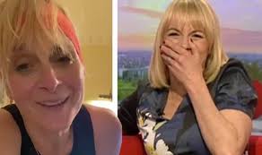 Short wiki of tv host. Louise Minchin S Height Weight Shoe Size And Body Measurements Height Stats