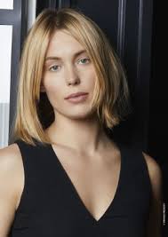 Fashion belle coupe … cascade regardé pertinentes en 2019 lors de la coupe de cheveux est assez pour. Tendance Coiffure Automne Hiver 2019