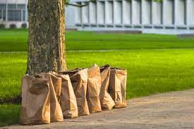 2021 Leaf Removal Costs Yard Clean Up Costs Fall Spring