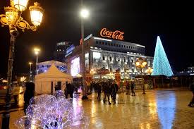 Hotels en accommodatie in skopje. Skopje Macedonie 11 December 2019 Kerst En Nieuwjaars Decoratie In Skopje Hoofdstad Van Noord Macedonie Redactionele Afbeelding Image Of Gebouw Vakantie 166743225