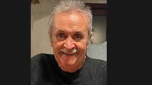 Morto l'ambulante che vendeva polli nei mercati di tutta la provincia