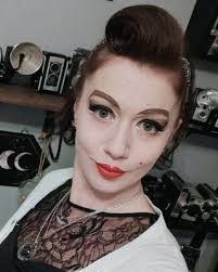 Shannon Sawyer's Instagram, Twitter & Facebook