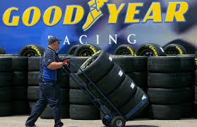 Chris pfefferle, president of pfefferle tire and automotive service in fairfield, ohio, says the average cost haynes says a set of four tires can cost as low as $400 and as high as $1,800 or more. Nascar Reduces Number Of Tires Cup Teams Can Use In Half Of Chase Races Nascar Talk Nbc Sports