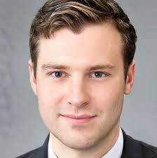 Enhancing Luxury Shopping with Digital Journeys