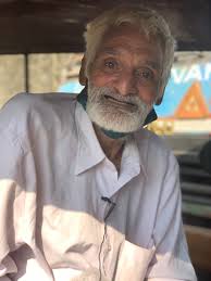 Life in an auto: The inspiring story of a 74-year-old autowallah, Desraj  Jyot Singh, who decided to live in an auto so he could give his family a  'real home'.