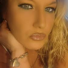 Happy birthday to my big sister I love you sis 💋Sha Dara