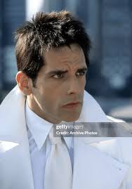 Meghan Markle suffers 'awkward' greeting with Balenciaga designer :  r/SaintMeghanMarkle