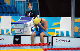 I avsnittet får vi bland annat veta hur allt började, hur hon gör för att ställa. Sarah Sjostroms Vag Mot Os