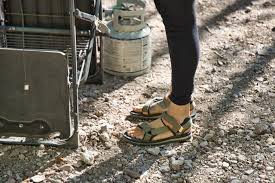 If for some reason this isn't possible, we generally suggest that folks who wear a half size go up to the next nearest whole size. Teva Universal Trail Sandals Review Functional Fashionable And Eco Friendly Bearfoot Theory