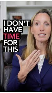 Quick to Listen, Slow to Speak: Why Great Leaders Pause Before Acting⁠ ⁠ In  this episode, Becca Silver interviews Bethany Rees about her unique  approach to leadership, using the metaphor of the "