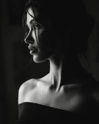 8 Fashion Inspiration Photography Studio Portrait Photography Women Studio Portrait Photography Dark Portrait