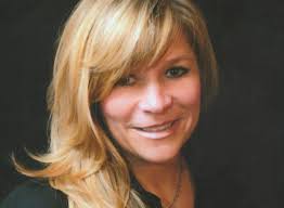 Mary Calvo Explains Why All-White Décor is Still Crazy Popular