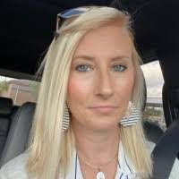 Stephanie Pauley's Instagram, Twitter & Facebook