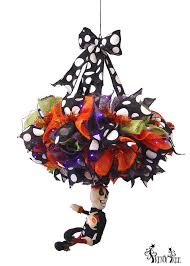 Halloween Chandelier Tutorial With Raz Decor Halloween Chandelier Halloween Door Decorations Halloween Crafts Decorations