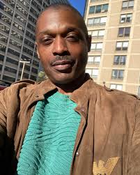 Big love to Michael Fossati at Spirit Of House for a shining review 🙏🏾  #recordreview #musicreview #acclaim #criticallyacclaimed #producerlife  #remix #ravereview #djelbertphillips #elbertphillips