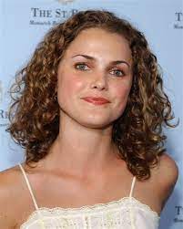 Happy 40th Keri Russell See Her Hair Evolution From Felicity To Now Keri Russell Hair Hair Evolution Keri Russell