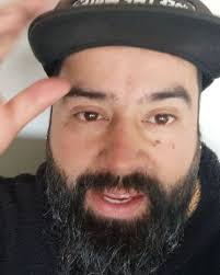 Este viernes nos vemos en el Restobar @dicesani_lafloridachile , en un show  de 🎙️🔥 comedia maravilloso !, ., ., ., Junto a los cracks :, ., ., .,  @sebaelreyes , @emiliopittet , Nos vemos a partir de ...