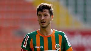 Alanyaspor forması giyen salih uçan, beşiktaş maçında sahada olmayacak. Son Dakika Besiktas Transfer Haberi Salih Ucan Cuma Imzayi Atiyor Fotomac