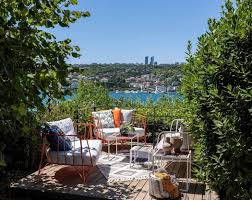 Kandilli rasathanesi ve afad türkiye ve yakın çevresinde meydana gelen depremleri listelemeye devam ediyor. Kandilli House By Ofist Homeadore Pleasant Garden Little Houses Swedish Interiors