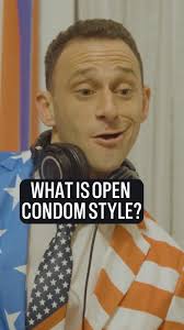 Pizza Thief Caught in the Act: A Tug of War for the Ages