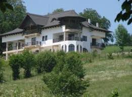 Toate acestea sunt strajuite de un deal imbracat vara de. Pensiunea Vlasie Preturi Fotografii Recenzii Adresa Romania