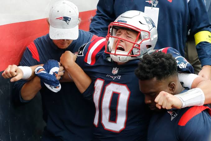 Mac Jones injury: X-rays negative on Patriots QB's ankle (report) -  masslive.com