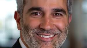 Paramount Hires Lionsgate Veteran Shaun Barber as Domestic Theatrical  Distribution Chief