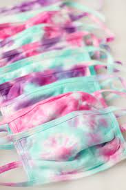 With the masking technique and spray dye, the creative world is your oyster! Diy Tie Dyed Face Masks Video Gluesticks Blog