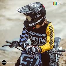 Black And White Dirt Bike Helmet With An Improved Fit Ventilation And Safety Features The Mips Moto 9 Elevates The Dirt Helmet In Just About Ev Motocross Love Motorcross Bike Bike Photoshoot