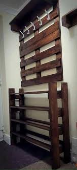 Pin De Semanur Ozsaray Em T1 Cabides De Paletes Mobiliario Com Paletes De Madeira Diy Moveis