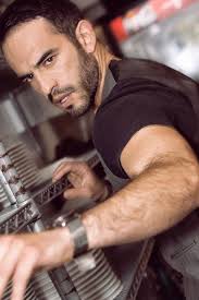 Guillermo Iván en la piel del Cholo Iván