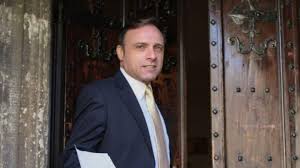Un invitado de intratables apuntó contra carolina losada: Radio Rivadavia Radio Rivadavia Am630