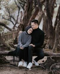 Yuk, kita simak prewed tema . 35 Ootd Prewedding Diluar Ruangan Bikin Prewedmu Makin Kece