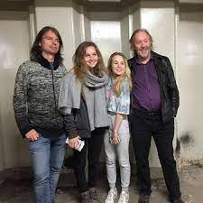 According to our records, she has no children. Pin On Sina Doering Sinadrums