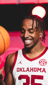 sights and soundbites from @sec tipoff 🎥🎙️