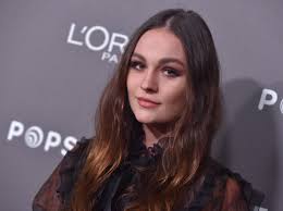 Outlander' Star Sophie Skelton Inks With ICM Partners