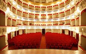 Il Teatro – Teatro Sannazaro