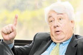 Ultimátum a exfiscal Luis Camilo Osorio para pagar multa millonaria