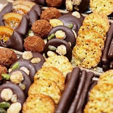 Florentin Mendiant Truffe Orangette Chaque Grand Mere A Son Peche Mignon Fetedesgrandsmeres Qu Allez Vous Offrir A La Votre Dimanc Food Breakfast Bon Bons