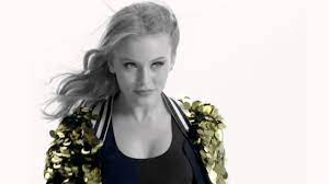 How dare you have lips like that how dare you gon' kiss like that how dare you make us a fact uh. Zara Larsson Lush Life One Hour Loop Youtube