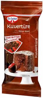 Kuchen in gewünschter form ausschneiden, eisstiel einstecken und in kuvertüre wenden. Dr Oetker Kuverture Zartbitter 150g Kaufland De
