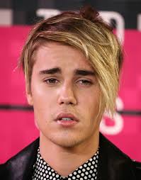 Justin bieber bilder herren frisuren frisuren kurz frisur ideen herren mode jungs musik justin bieber 2015 justin bieber stil. Wir Finden Justin Biebers Neue Frisur Super Lasst Ihn In Ruhe Tres Click
